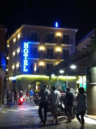 Hotel Placa Sant Feliu de Guíxols 3*,